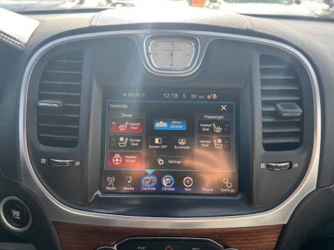 2015 Chrysler 300 C Platinum