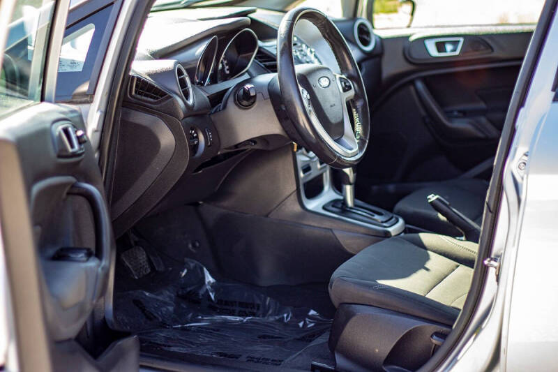 2015 Ford Fiesta SE