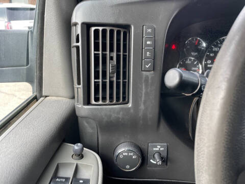 2017 Chevrolet Express LT 3500