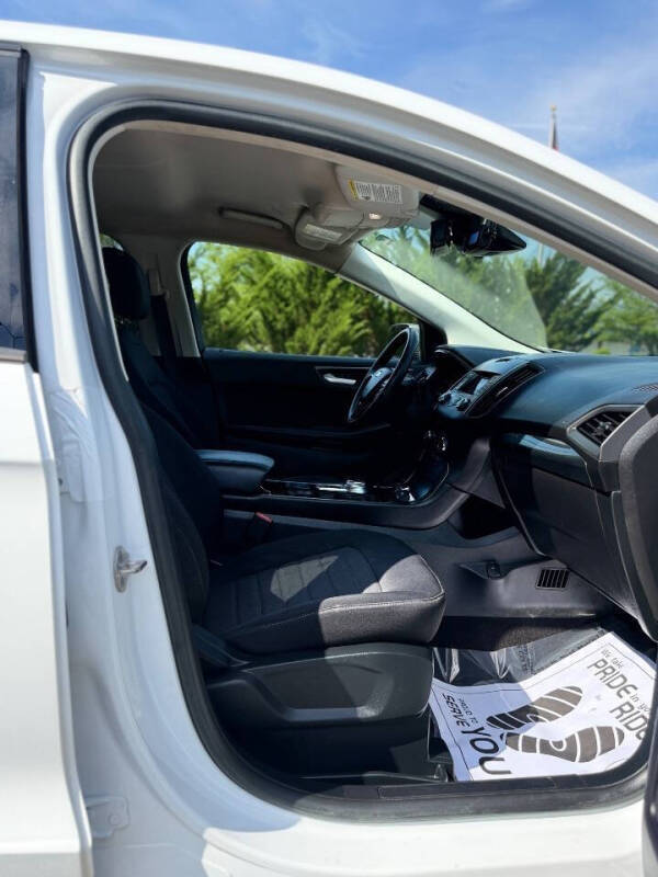 2019 Ford Edge SE