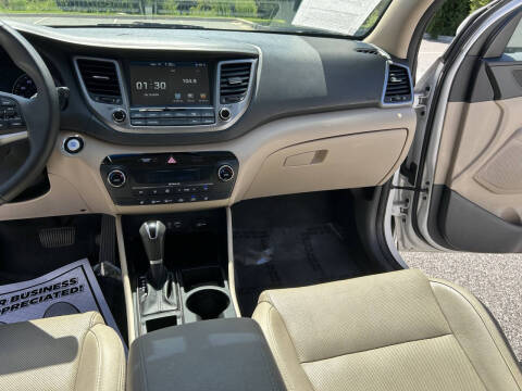 2017 Hyundai Tucson SE Plus