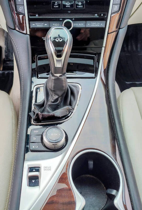 2018 Infiniti Q50 2.0T Luxe