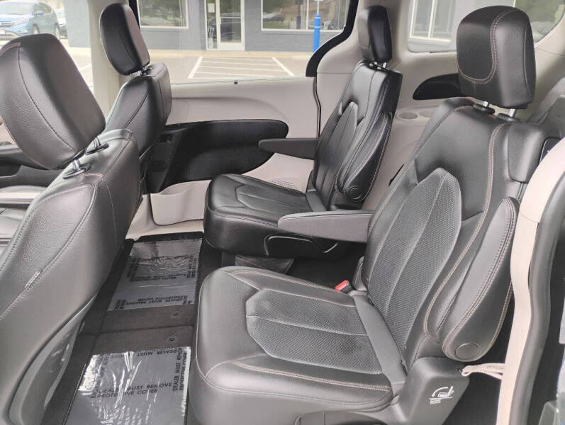 2019 Chrysler Pacifica Touring L