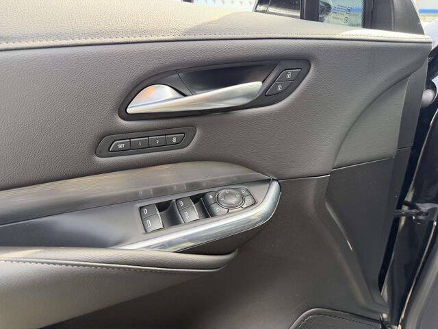 2024 Cadillac XT4 Premium Luxury