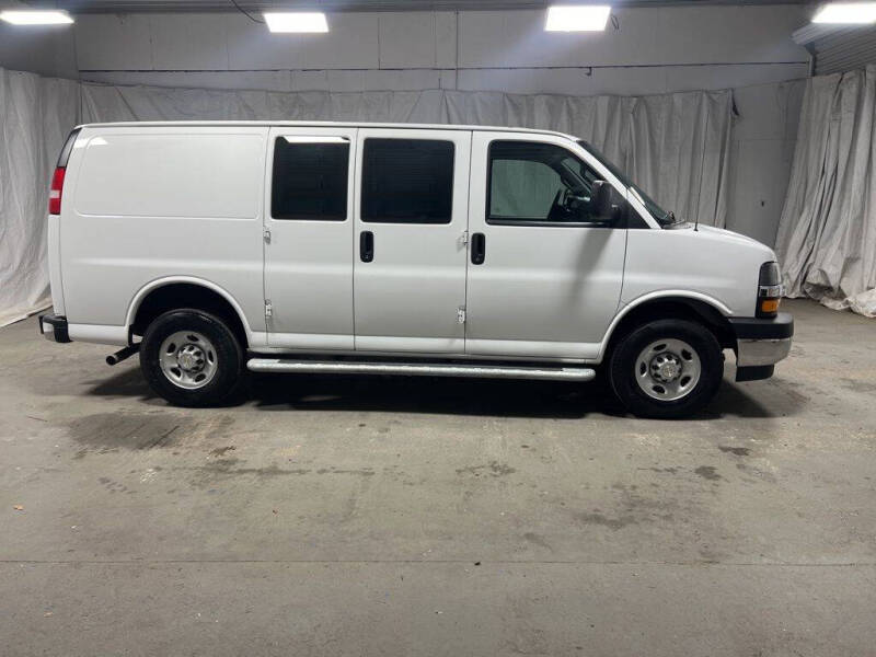 2024 Chevrolet Express 2500