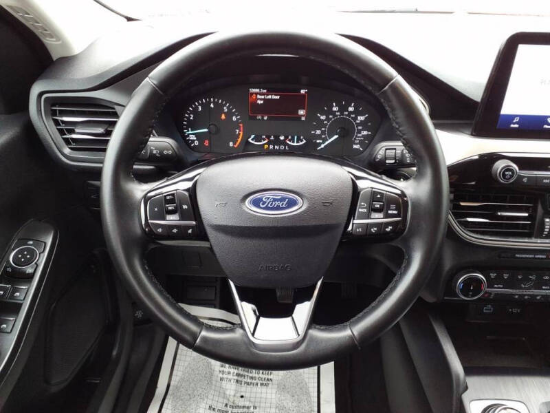 2022 Ford Escape SEL