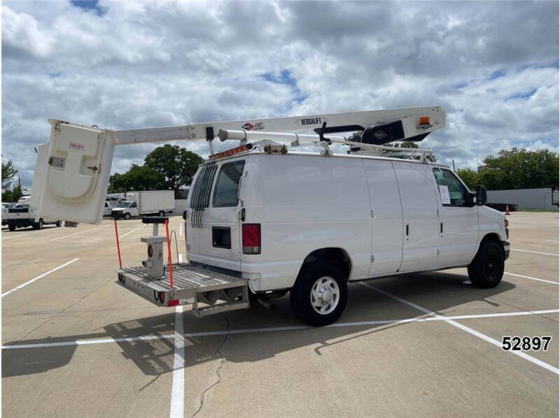 2014 Ford E-Series E-350 SD