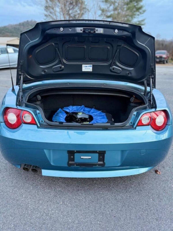 2005 BMW Z4 2.5i