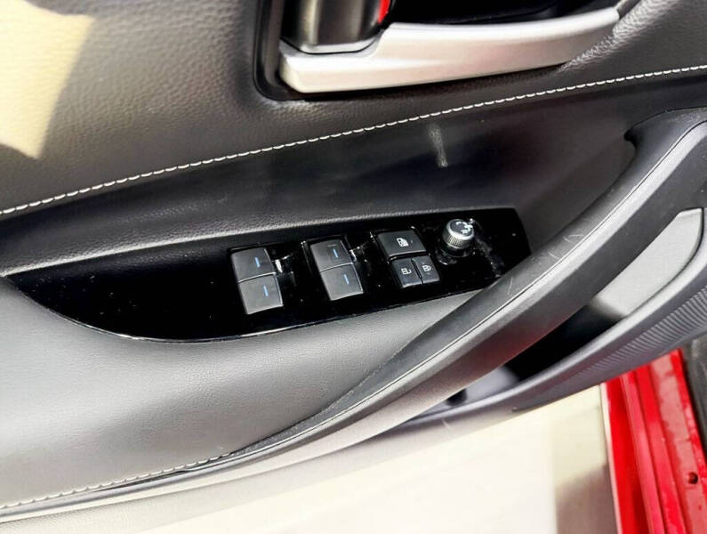 2021 Toyota Corolla Hatchback SE