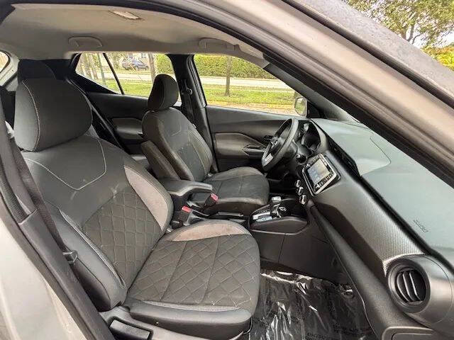 2020 Nissan Kicks S