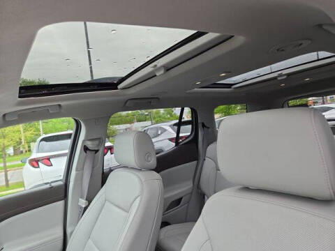 2023 GMC Acadia SLT