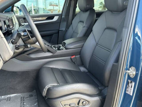 2024 Porsche Cayenne Coupe