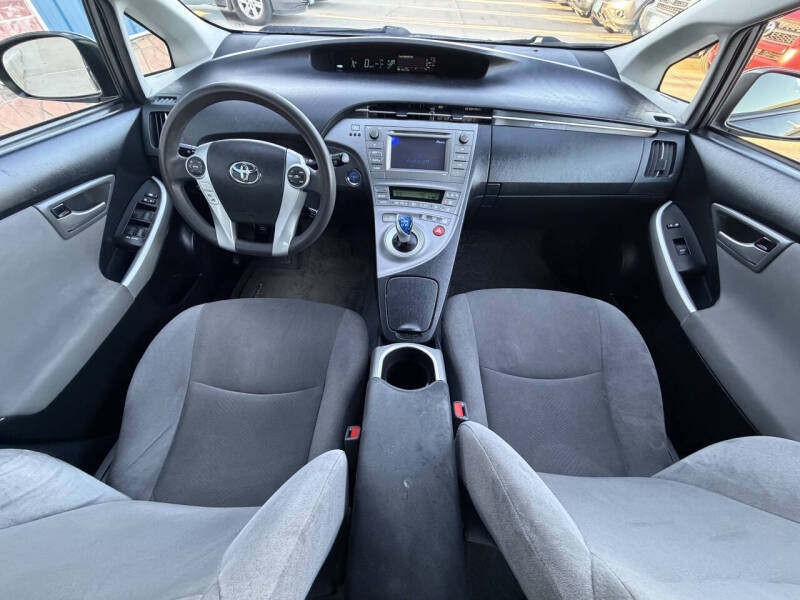 2014 Toyota Prius Two