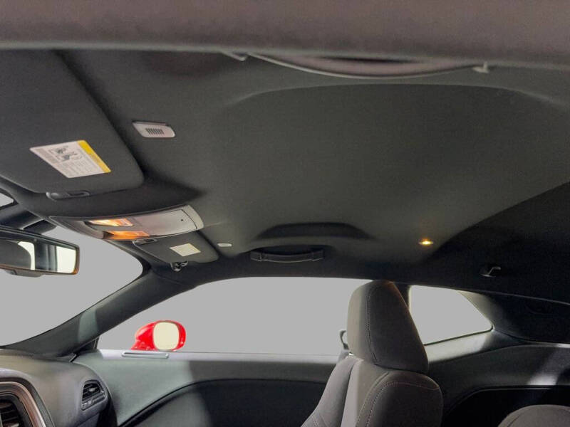 2022 Dodge Challenger SXT