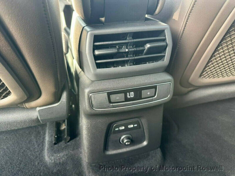 2024 Audi Q4 e-tron quattro Premium 50