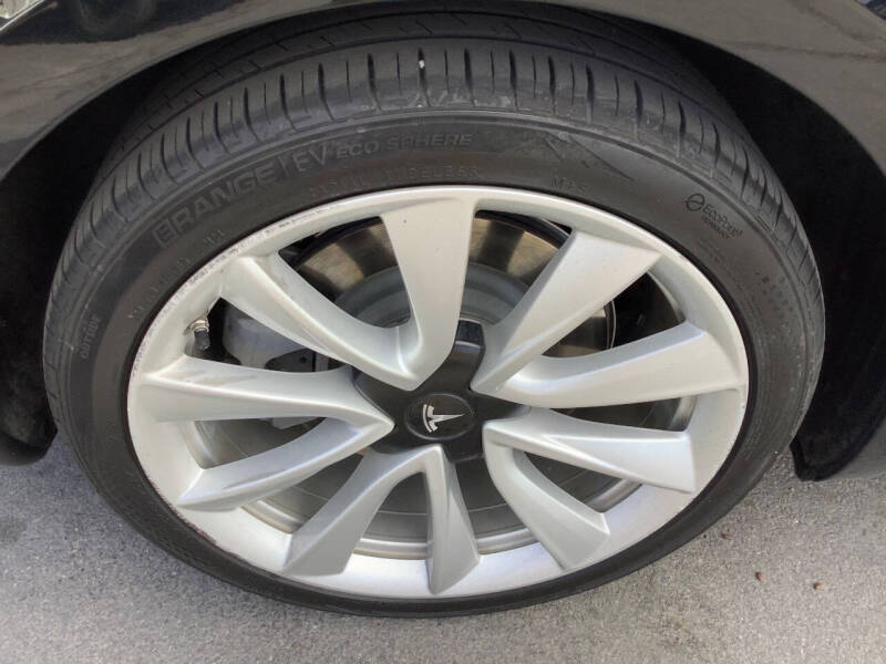 2019 Tesla Model 3 Standard Range Plus