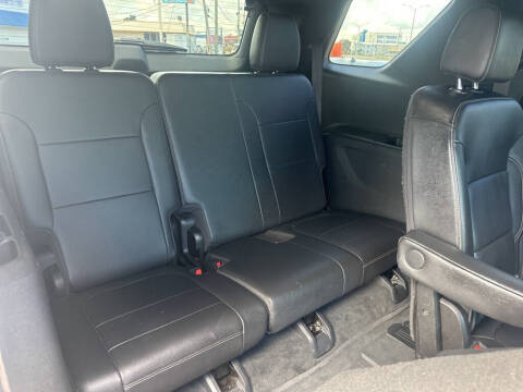 2022 Chevrolet Traverse LT Leather