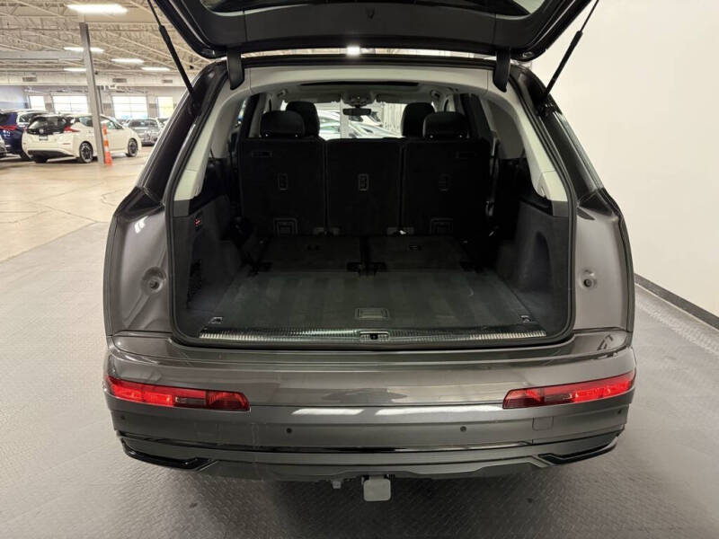 2023 Audi Q7 quattro Premium Plus 55 TFSI