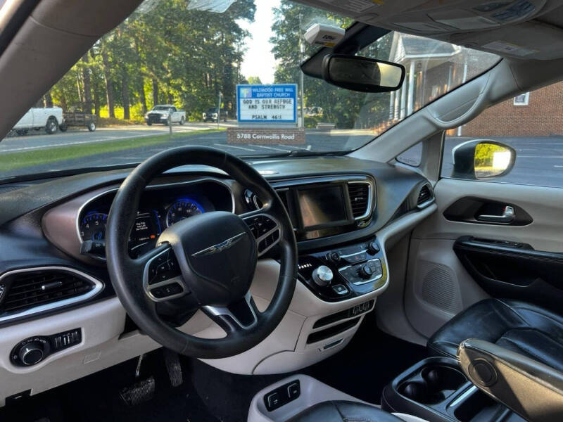 2021 Chrysler Voyager LXi