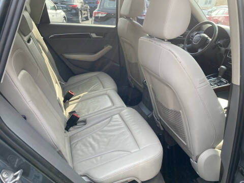 2012 Audi Q5 2.0T quattro Premium Plus