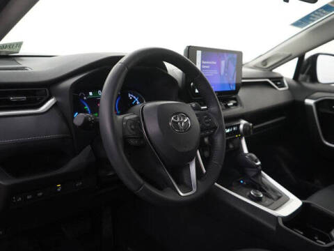 2023 Toyota RAV4 Hybrid XLE Premium
