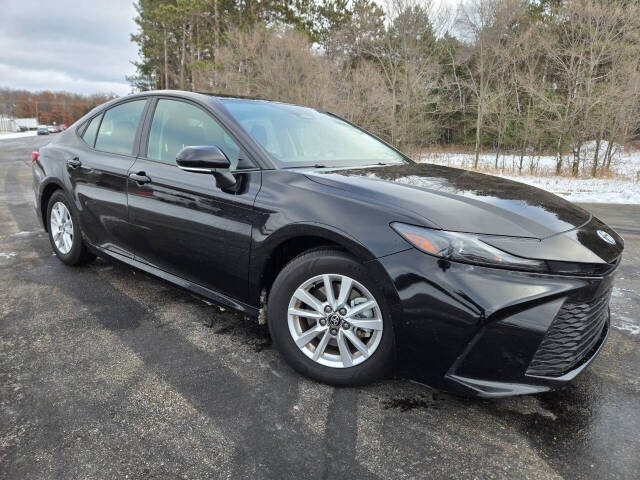 2025 Toyota Camry XSE's photo