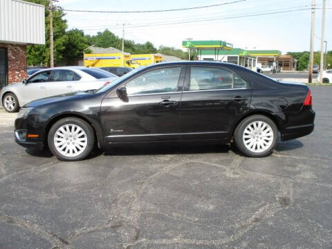 2010 Ford Fusion Hybrid for sale at Pinnacle Investments LLC in Lees Summit MO