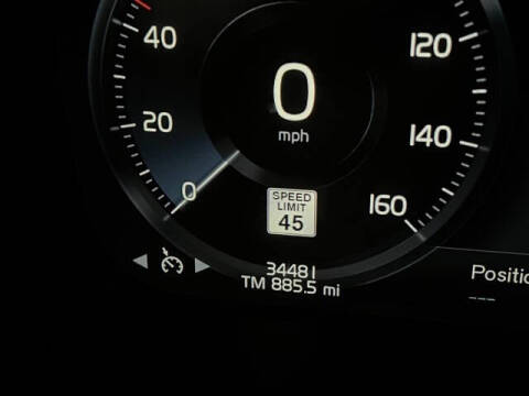 2022 Volvo S60 B5 Momentum