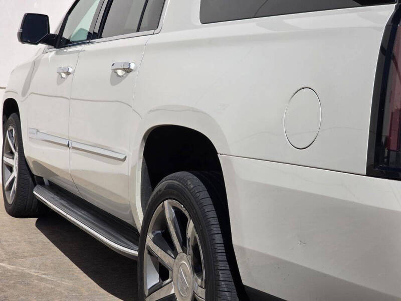 2015 Cadillac Escalade ESV Luxury