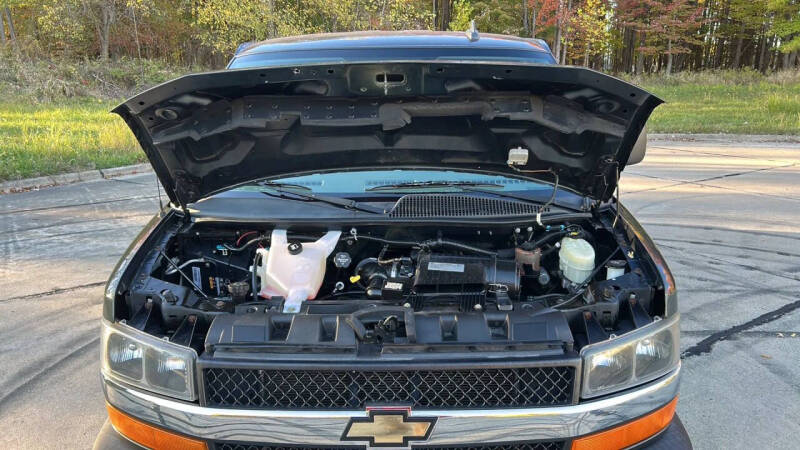 2017 Chevrolet Express LT 3500