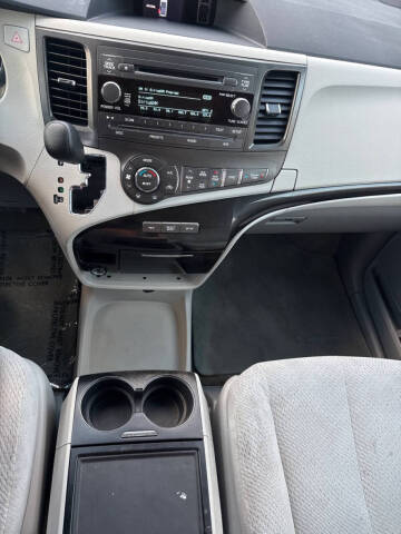 2013 Toyota Sienna