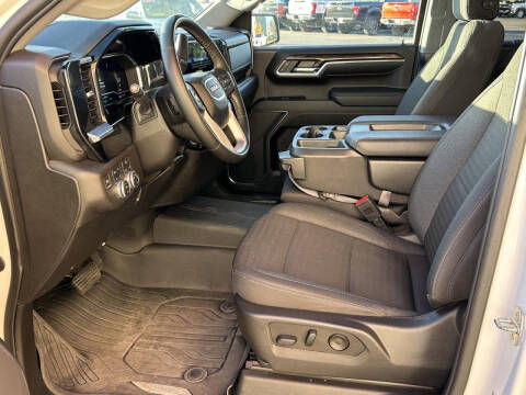 2023 GMC Sierra 1500