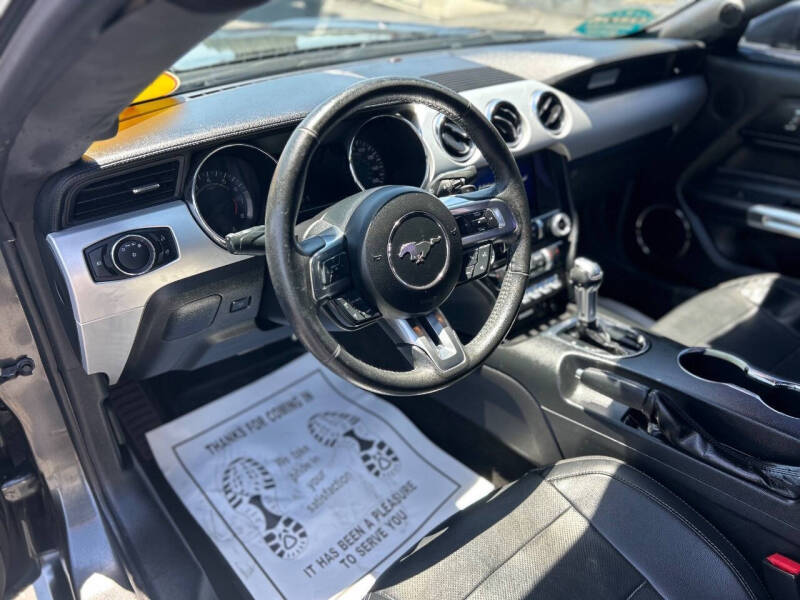 2017 Ford Mustang EcoBoost Premium