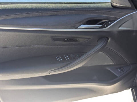 2023 BMW 5 Series M550i xDrive