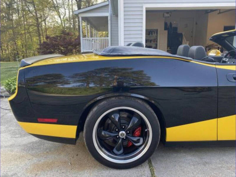 2010 Dodge Challenger SRT8