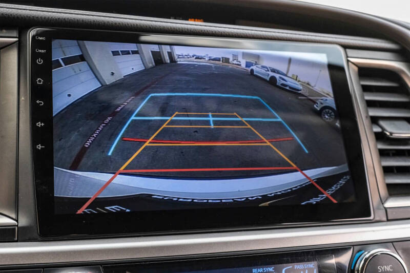 2017 Toyota Highlander LE Plus