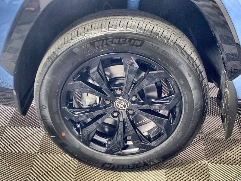 2024 Toyota RAV4 Hybrid SE