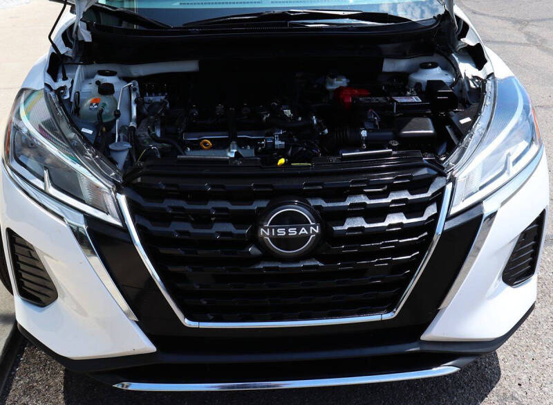 2024 Nissan Kicks S