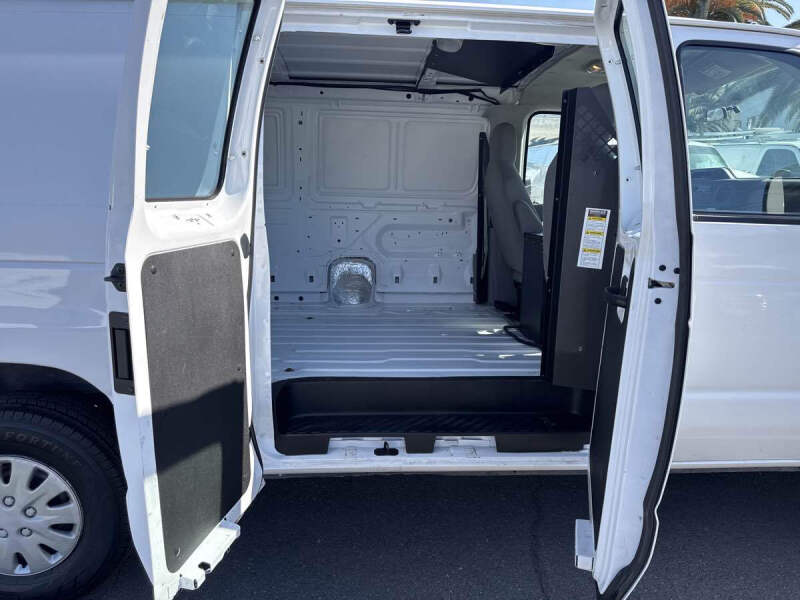 2010 Ford E-Series E-250