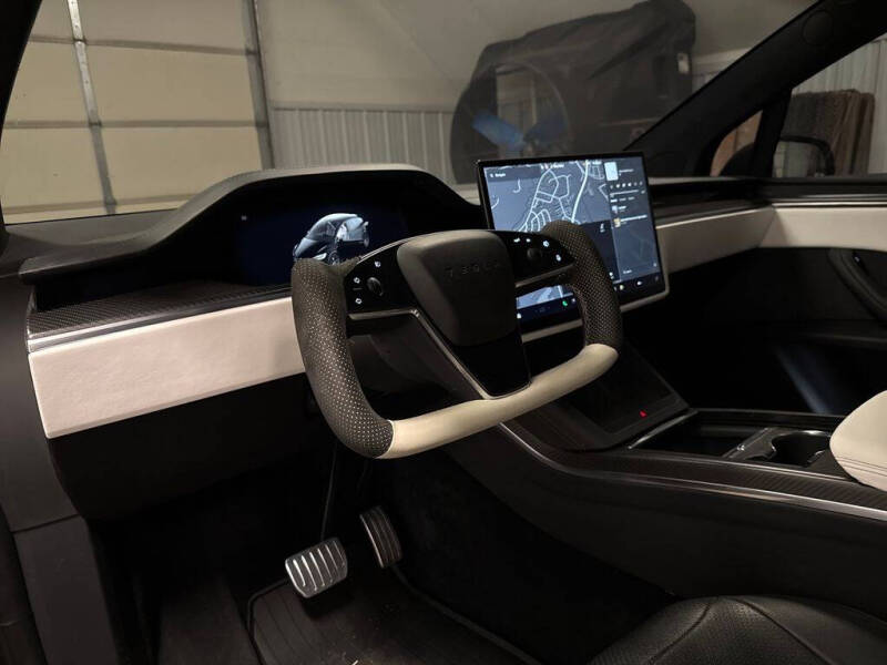 2022 Tesla Model X Plaid