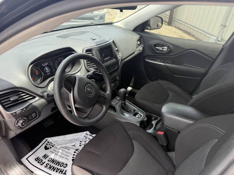 2019 Jeep Cherokee Latitude