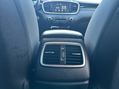 2019 Kia Sorento LX V6