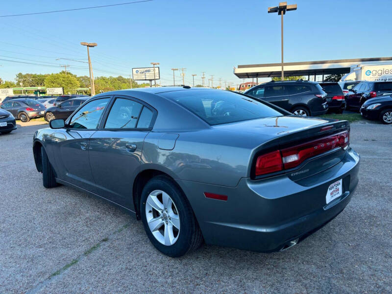 2012 Dodge Charger SE
