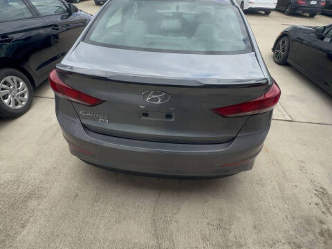 2018 Hyundai Elantra SE