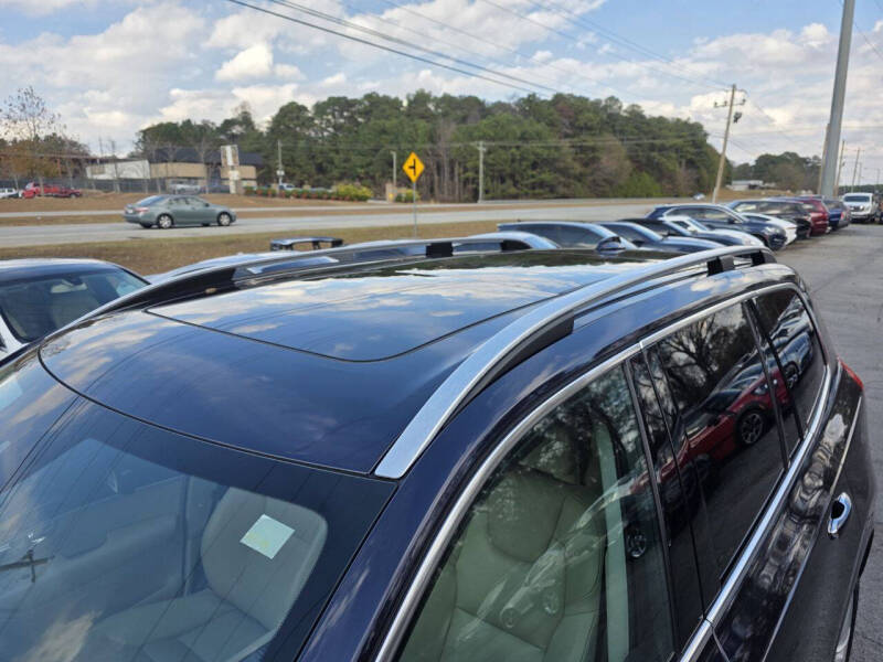 2016 Volvo XC90 T6 Momentum