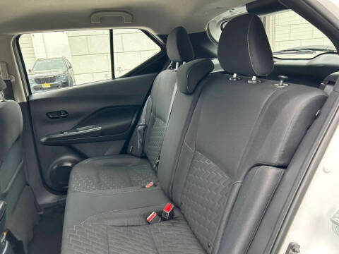 2021 Nissan Kicks S