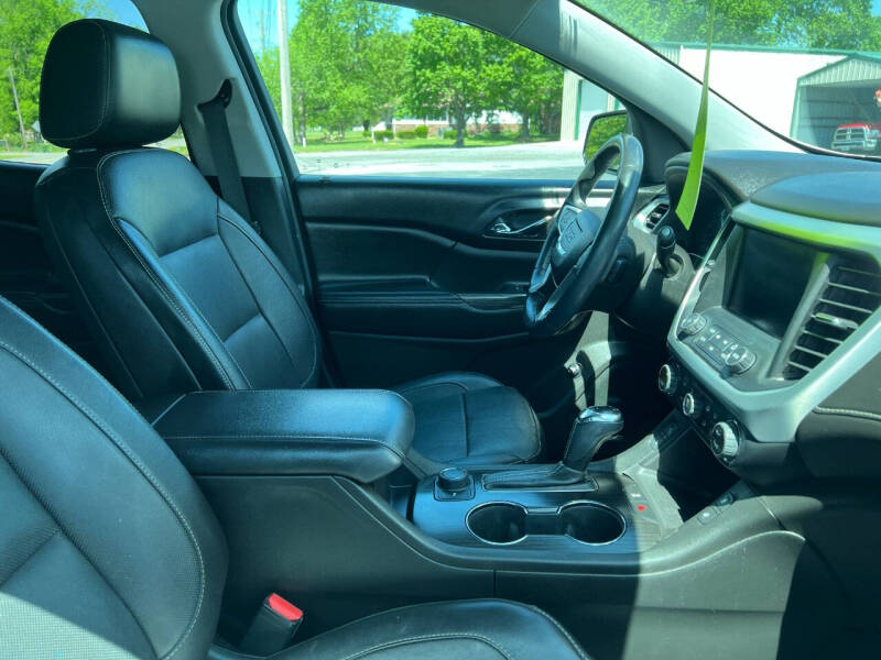 2017 GMC Acadia SLT-1