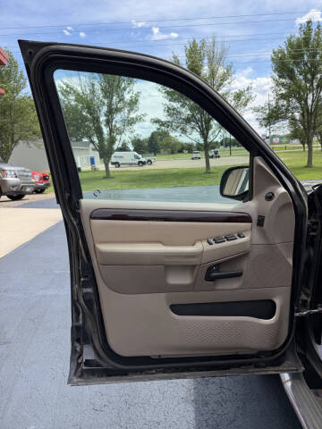 2004 Ford Explorer Limited