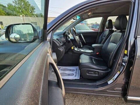 2011 Toyota Highlander SE