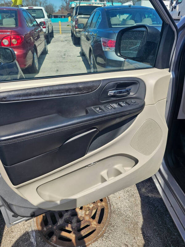 2014 Dodge Grand Caravan SE